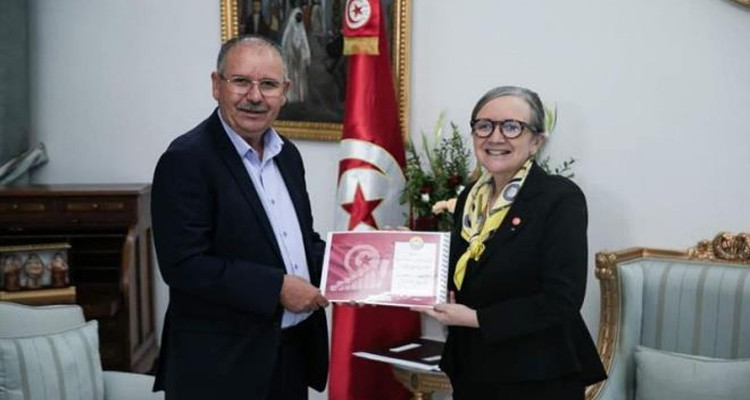 '' موديز'' تعتبر اتفاق الحكومة واتحاد الشغل " بالمرحلة المفتاح" نحو برنامج جديد مع صندوق النقد الدولي