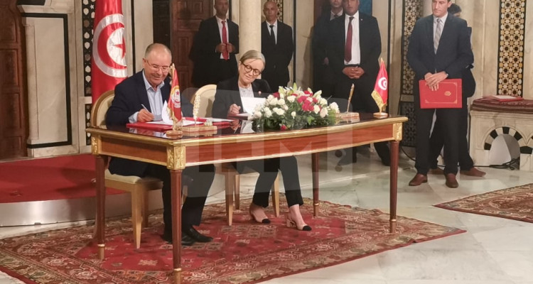 إمضاء اتفاق الزيادة في الأجور بين إتحاد الشغل والحكومة