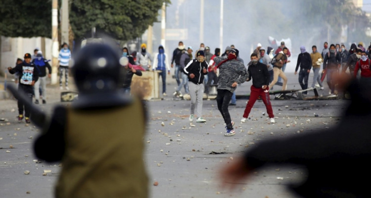 تكوين هيئة وطنية من أجل ضمان حق الدفاع عن المتهمين والموقوفين في التحركات الاحتجاجية