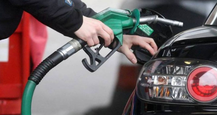 منذ مطلع 2022 :الحكومة رفعت اسعار الوقود بنسبة 15.9 % عبر فرض 4 زيادات