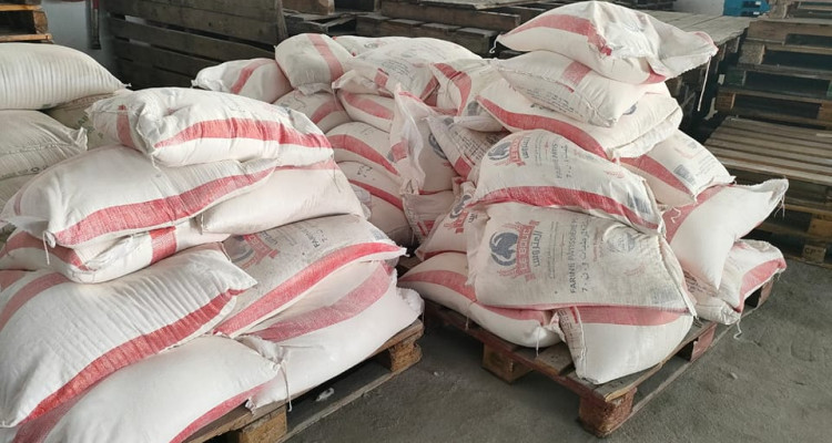 الدهماني: حجز  136 قنطارا من الفارينة الرفيعة مخبأة بمخزن