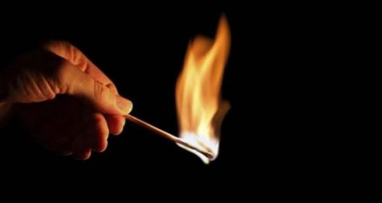 نابل: شاب يحاول الإنتحار حرقا أمام مكتب البريد بمنزل بوزلفة