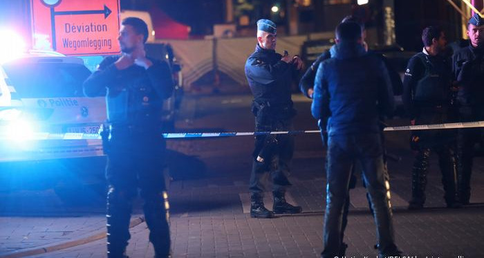 صرخ ''الله أكبر'': هوية منفذ عملية الطعن في بروكسيل