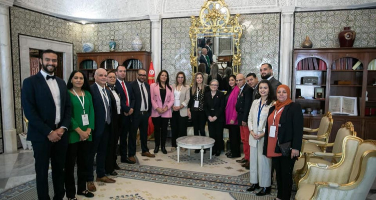 بودن تستقبل مجموعة من التونسيين المنتخبين في المجالس البلدية الأوروبية