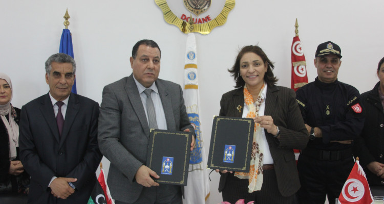 إمضاء مذكرة توأمة بين المدرسة الوطنية للديوانة ومعهد التدريب والدراسات الجمركية الليبي