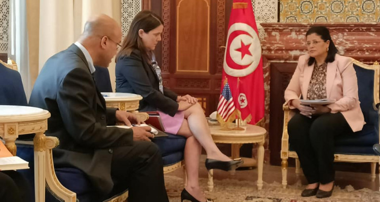 القائمة بأعمال السفارة الأمريكية تعبّر عن دعم بلادها لتونس