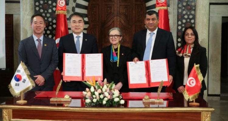 إمضاء اتفاقية تعاون بين تونس وجمهورية كوريا في مجال الصفقات العمومية