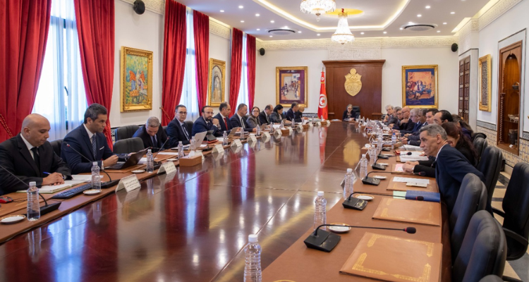 مجلس الوزراء يوافق على ثلاثة مشاريع