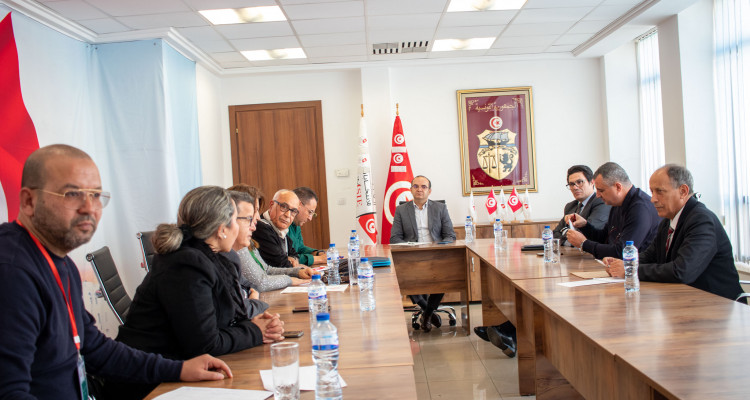 بوعسكر يتسلم تقريرا أوليا حول سير الانتخابات التشريعية من بعثة اتحاد شباب المجموعة الاقتصادية والنقدية لوسط افريقيا