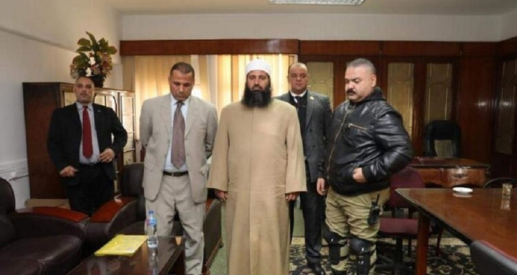 القبض على مأذون طالب الشباب بالزواج بشكل عاجل