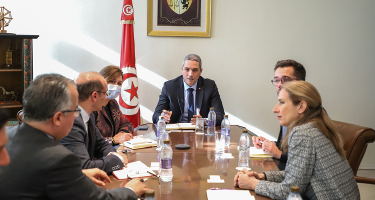 شركة''ويز للطيران'' تؤكد استعدادها تطوير نسق الرحلات بين تونس وبريطانيا