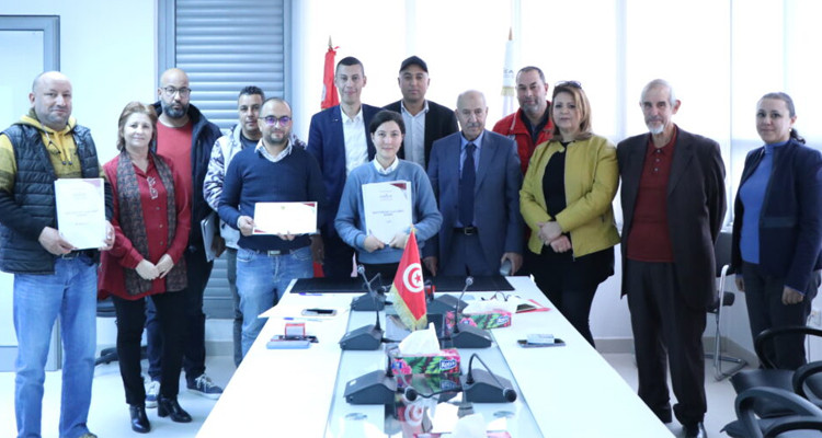 الهايكا تجدّد إجازات خمس إذاعات جمعياتية