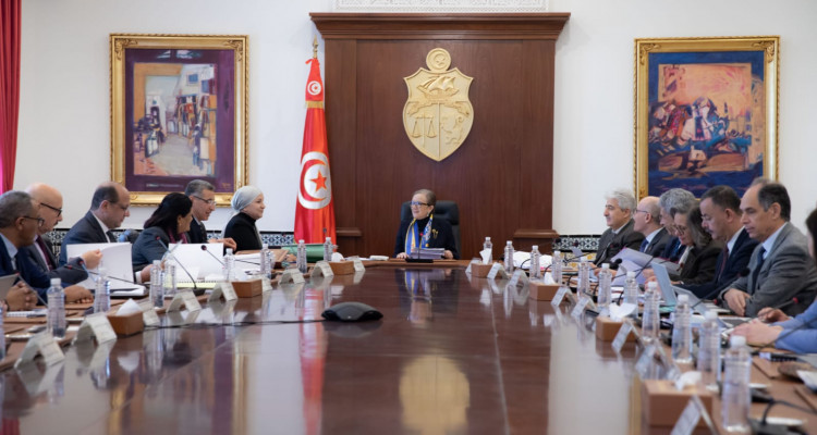 مجلس وزاري يوافق على  مجموعة من  مشاريع المراسيم والأوامر