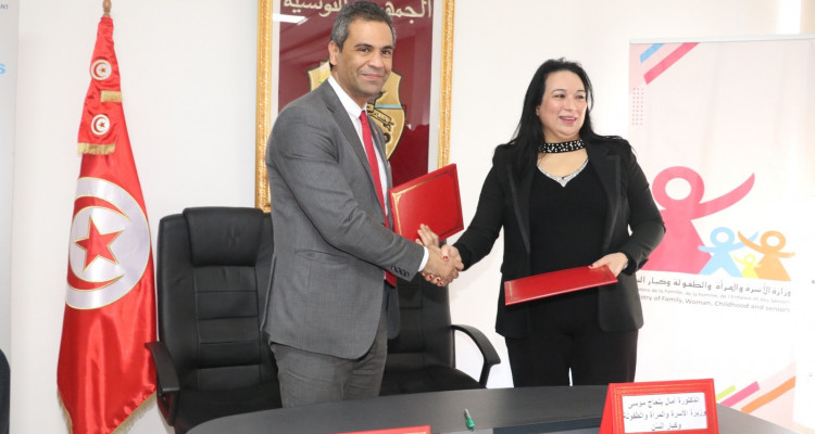 وزيرة الأسرة ووزير التشغيل والتكوين يوقّعان اتفاقية شراكة