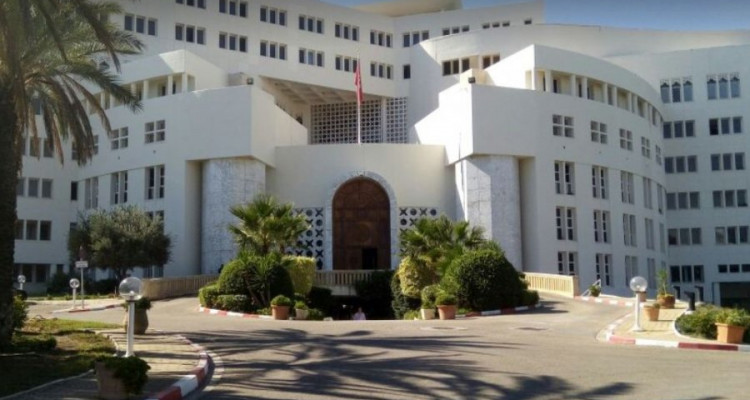وزارة الخارجية تكلّف دبلوماسيا بسفارة تونس ببيروت لتعزيز البعثة بدمشق وتسهيل عملية الإجلاء