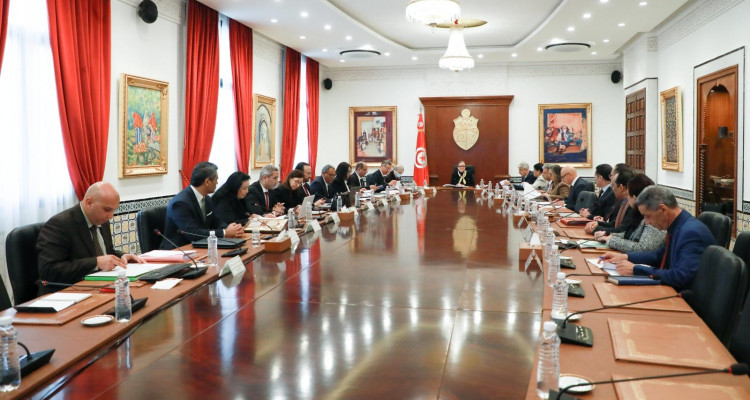 مجلس وزاري يوافق على جملة من مشاريع المراسيم  والأوامر