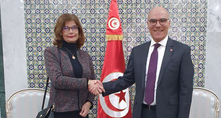 تصدير الفسفاط التونسي محور لقاء وزيرالخارجية و سفيرة بولونيا بتونس