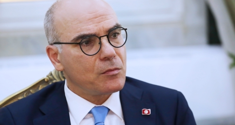 في اتصال هاتفي: وزير الخارجية يطّلع على أوضاع الجالية التونسية بالسودان