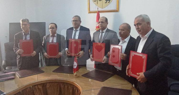 توقيع الإتفاق الرسمي بين جامعة التعليم الثانوي و وزارة التربية