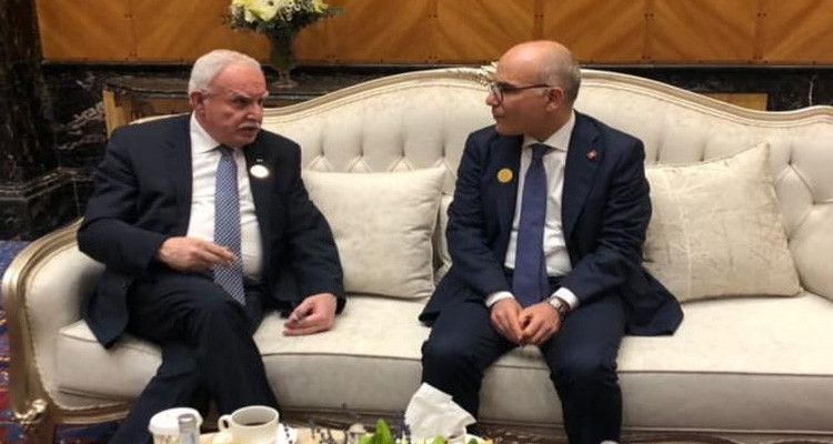 وزير الخارجية يؤكد لنظيره الفلسطيني وقوف تونس الى جانبهم