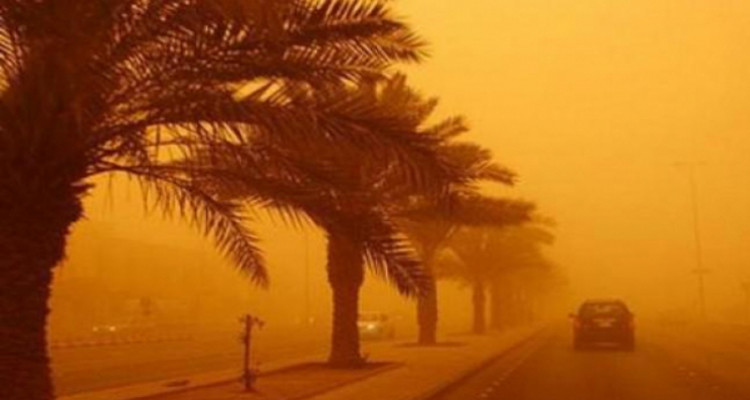 رياح رملية قوية  تحجب الرؤية بهذه الطرقات والحرس الوطني يحذّر