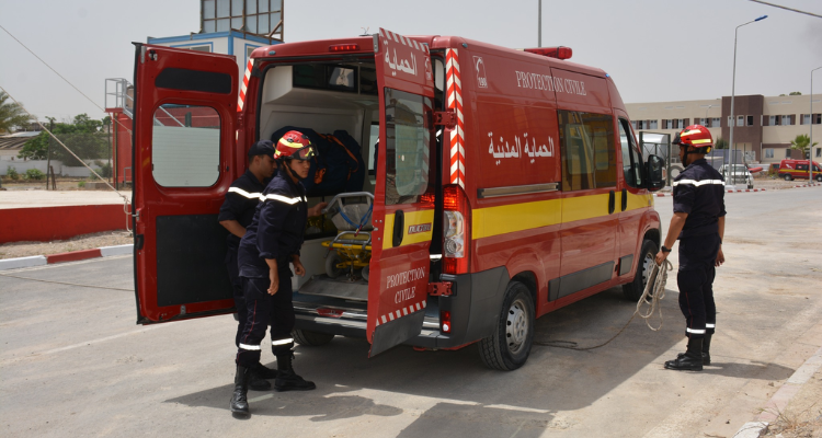 جبل الوسط: إصابة 10 أشخاص باختناق اثر تسرب مادة كيميائية بمصنع