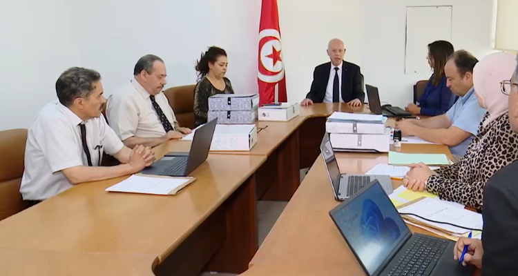 رئيس الدولة: الأموال المنهوبة كثيرة ويمكن استرجاعها والاستغناء عن أي طرف خارجي