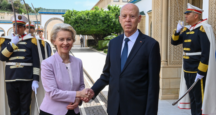 رئيسة المفوضية الأوروبية: مستعدون لتعبئة 900 مليون يورو لتونس