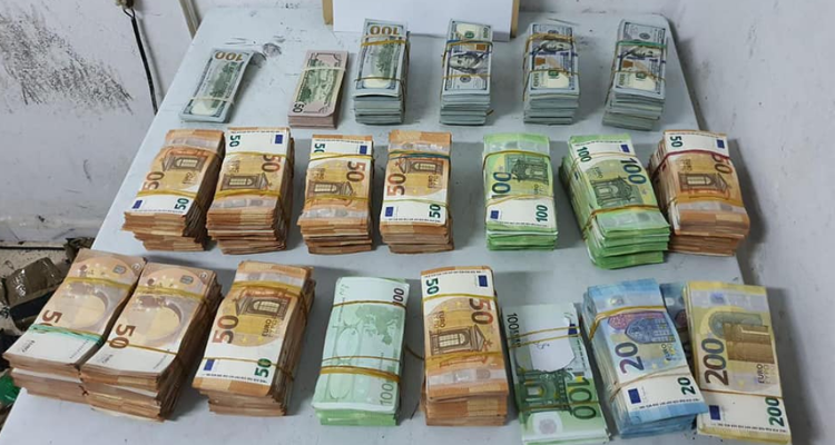 معبر راس جدير: احباط محاولة تهريب مبلغ يفوق المليارين