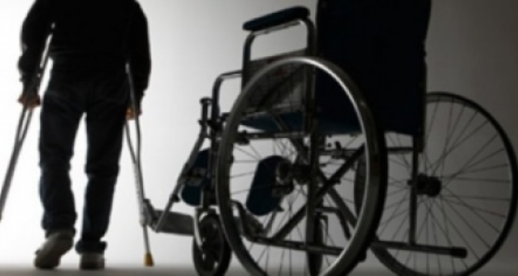 وزارة التشغيل  تعتزم تنظير الشهائد لفائدة ذوي الاعاقة