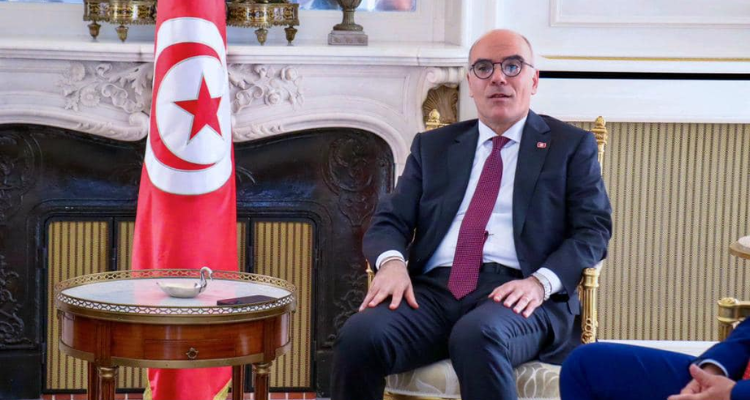 بتكليف من رئيس الدولة: وزير الخارجية يؤدي زيارة عمل الى زمبيا