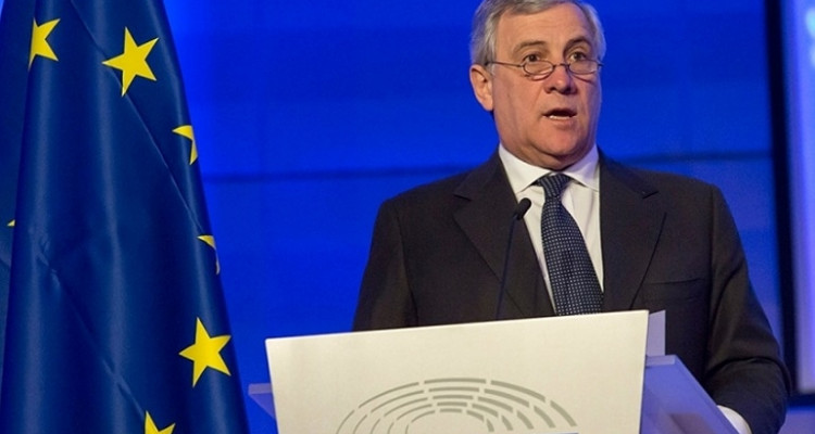 تاياني:  إيطاليا تريد المساهمة في إيجاد حل دائم للأزمة في تونس