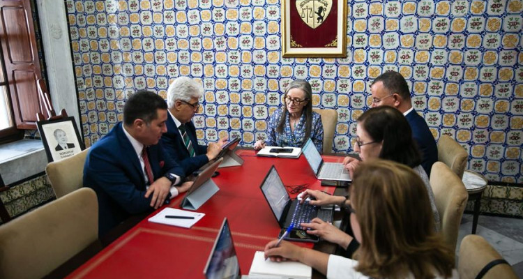 حرائق ملولة: بودن تشرف على اجتماع خلية أزمة