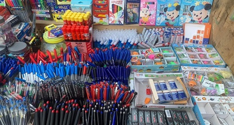 وزارتا الصحة والتجارة تدعوان الاولياء الى اقتناء المواد المدرسية من المسالك المنظمة