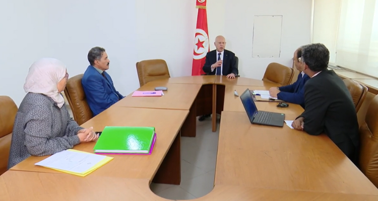 الرئيس سعيّد: لا صلح مع من نهبوا أموال الشعب  إلا بعد الدفع