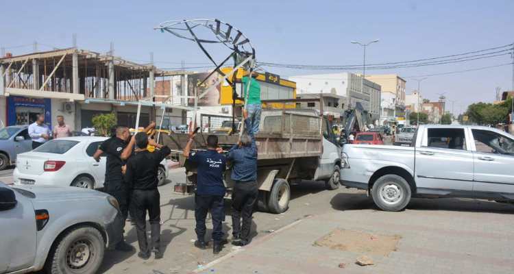 حملة أمنية بولاية قفصة لإزالة عدد من نقاط الإنتصاب الفوضوي