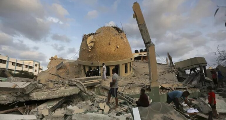 الصحة بغزة: تلقينا نحو 1200 بلاغ عن مفقودين تحت الأنقاض 500 منهم أطفال