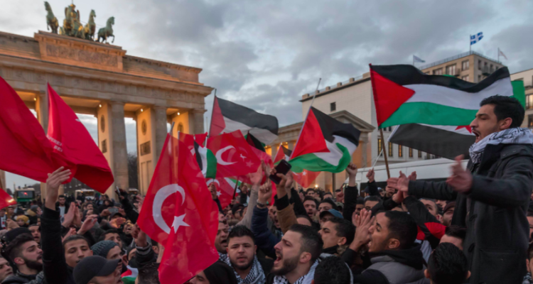 سفيرة إسرائيل لدى تركيا تغادر أنقرة