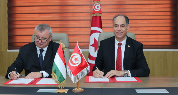 توقيع مذكّرة تفاهم بين وزارة التعليم العالي ووزارة الخارجية والتجارة بالمجر