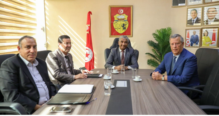 فحوى لقاء وزير الرياضة وحمدي المؤدب