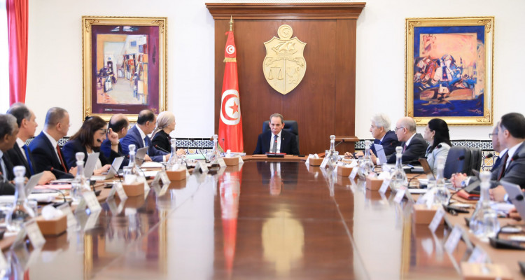 مجلس الوزراء يصادق على عدد من مشاريع الأوامر