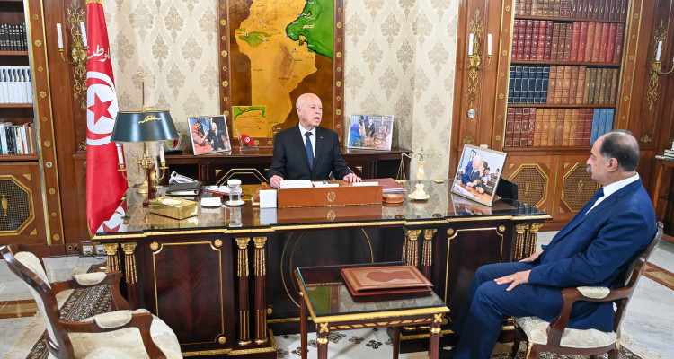 في لقائه بوزير الداخلية: الرئيس سعيّد يؤكد على ضرورة مزيد تأمين المدارس والمعاهد ومحيطها