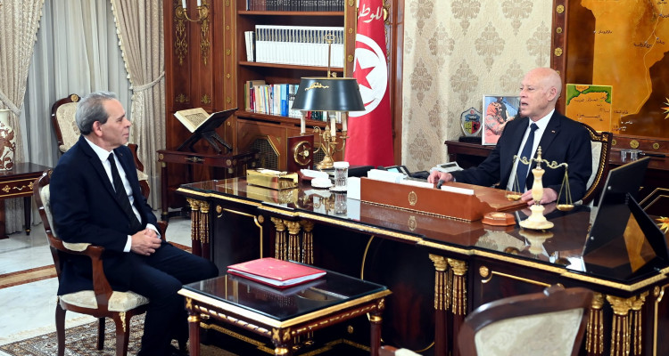 رئيس الجمهورية يدعو الى التدقيق الشامل في عمليات الانتداب والإدماج  لتطهير الادارة