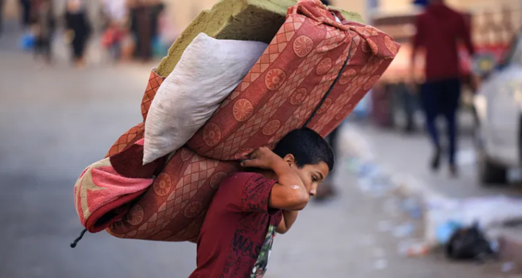 منظمة الصحة تحذّر: 24 ساعة فاصلة في غزة قبل "كارثة حقيقية"