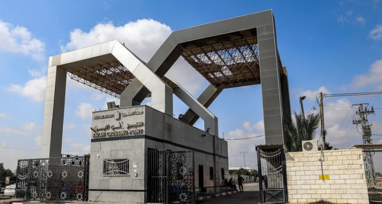 إسرائيل تقصف معبر رفح