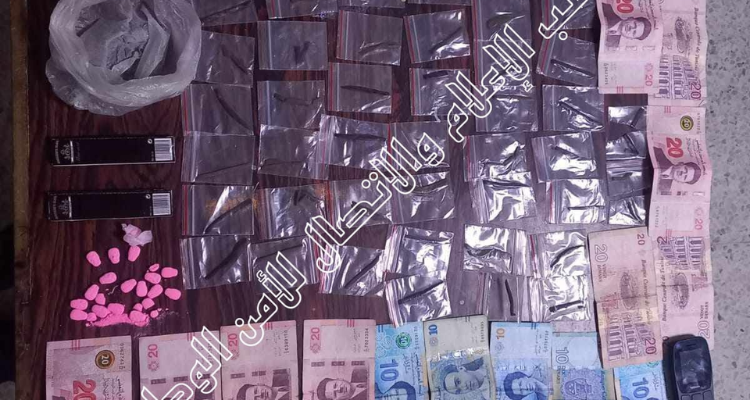 المهدية: الإطاحة بمروجي مخدرات وحجز كمية من الزطلة والأقراص المخدرة والهيروين