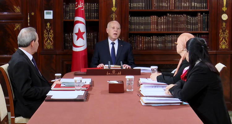 رئيس الدولة: صواريخنا مازالت على منصات اطلاقها وتكفي اشارة واحدة لتنطلق وتضربهم في اعماق اعماقهم