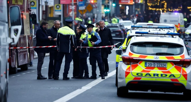 بينهم 3 أطفال: إصابة 5 أشخاص   في حادث طعن بمدينة دبلن الايرلندية