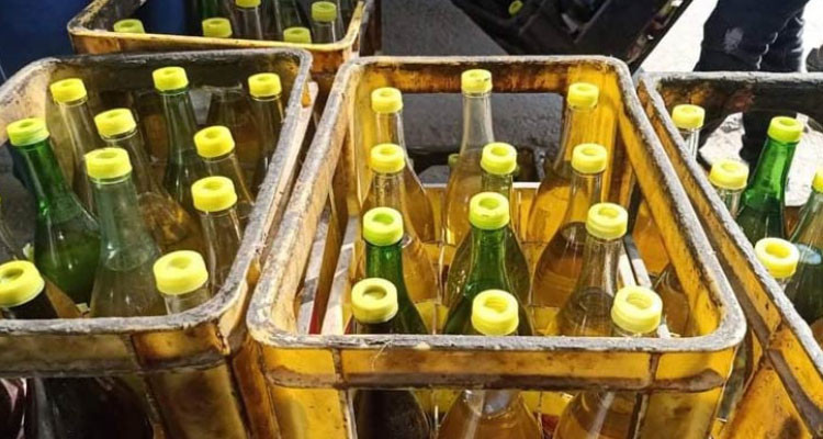 بنزرت: حجز 1260 لترا من الزيت النباتي المدعم بمخزن عشوائي بمنزل بورقيبة