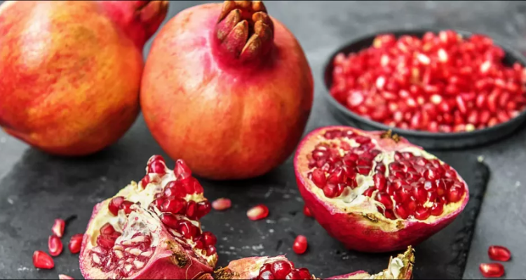 جندوبة: حجز 25 طنا من الرمان وكميّات من المواد المدعّمة